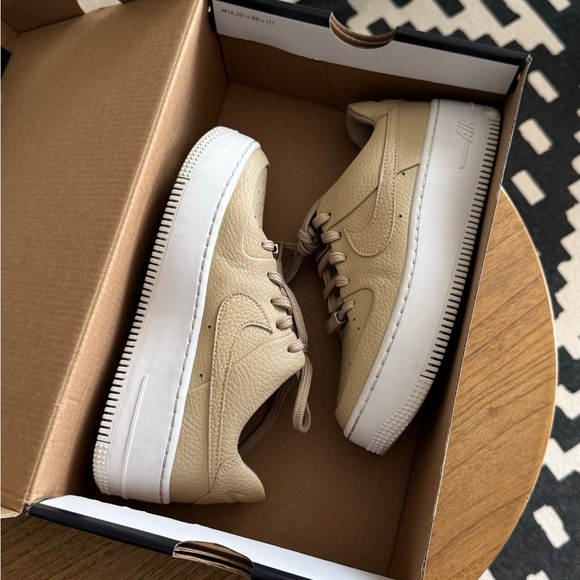 Nike Air Force 1 Sage Low 2 (PLATFORM) - Picture 2 of 9